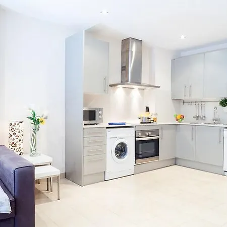 Feelathome Mozart Apartment Barcelona